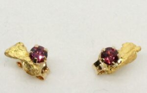 Granaattikorvanapit-kultahippu 5mm Lemmenjokikoru