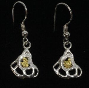 HO07 Liekki korvakorut