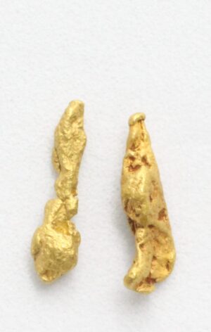 Kultahippu 2kpl 10mm yht 0.64g korvakoruksi