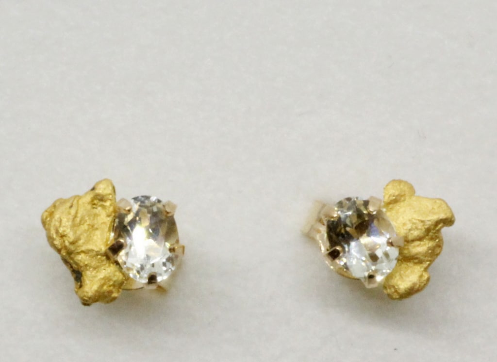 Beryllikorvanapit-kultahippu 5mm Lemmenjokikoru