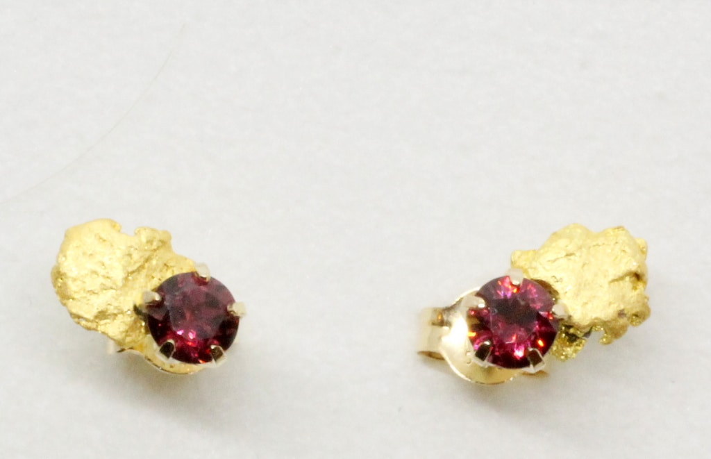 Granaattikorvanapit-kultahiput 5x4mm Lemmenjokikoru Alhonen