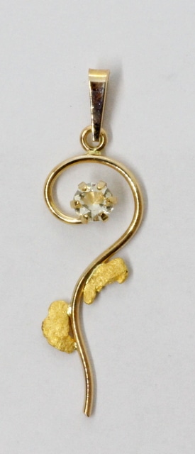 Granaatti korvanapit-kultahippu 5mm Lemmenjokikoru